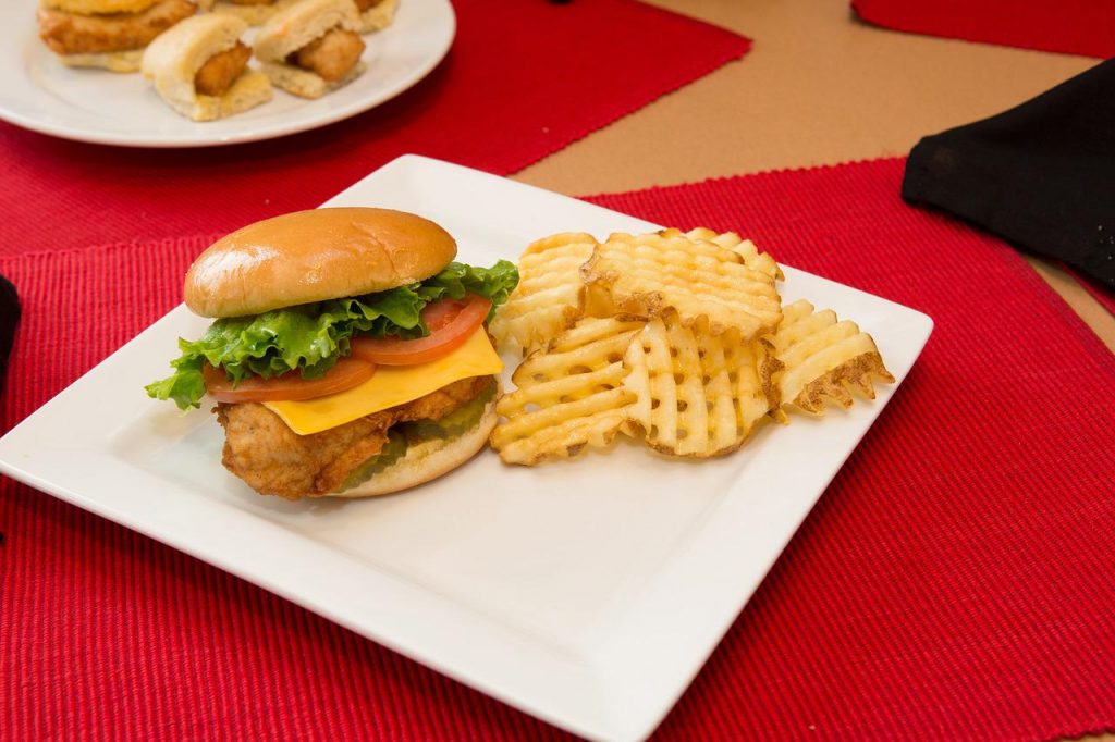 chicken, fried, biscuit-5376877.jpg